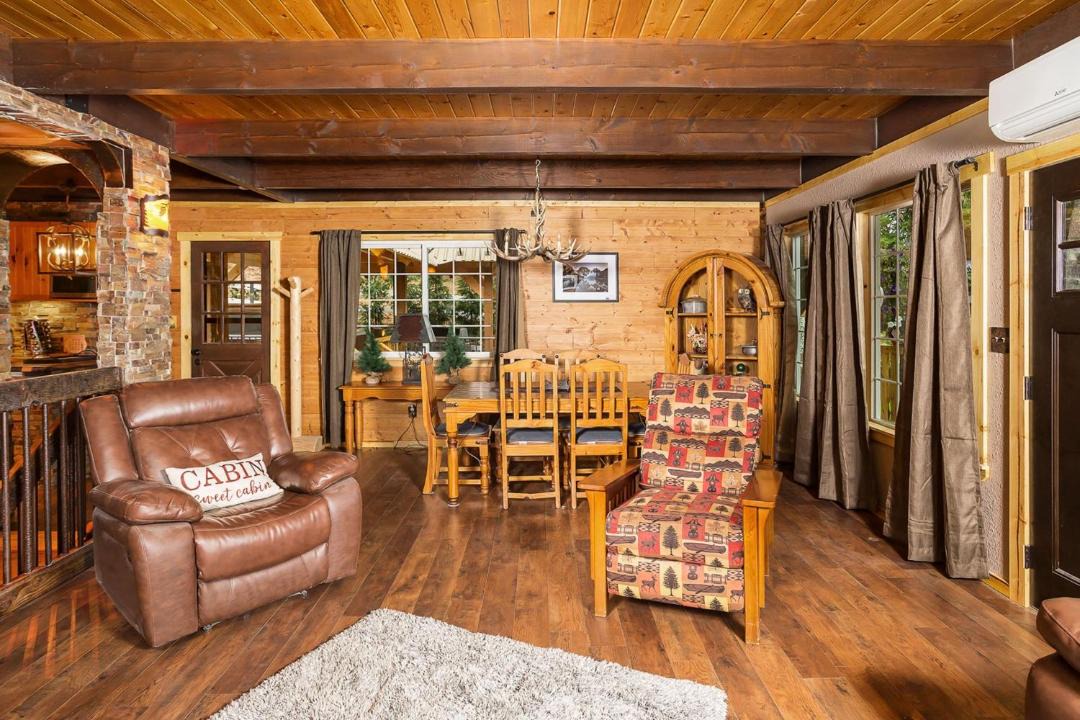 Photo of Livingroom in Leavenworth