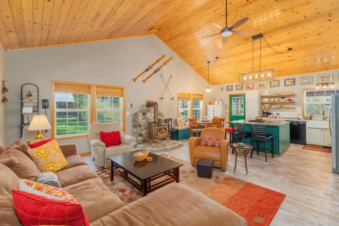 Photo of Livingroom in Leavenworth