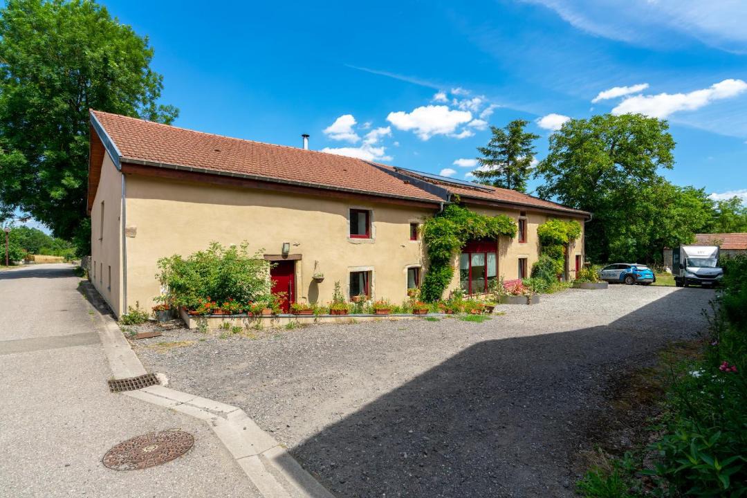 Photo of Others in Raville