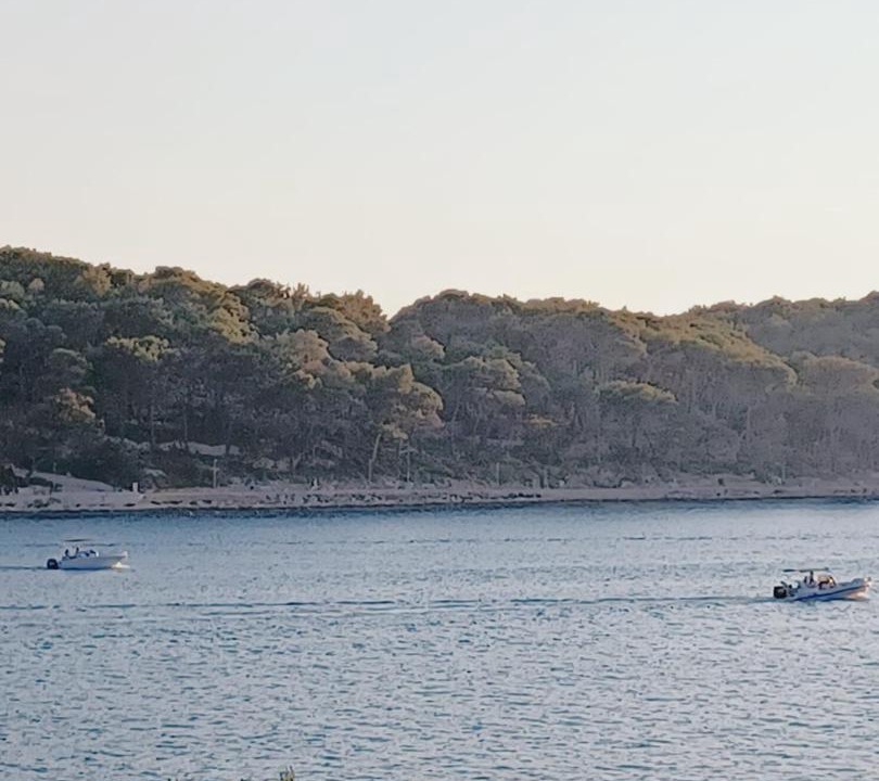 Photo of Outdoor in Cove Murtar