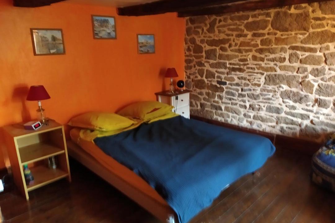 Photo of Bedroom in Lanhelin