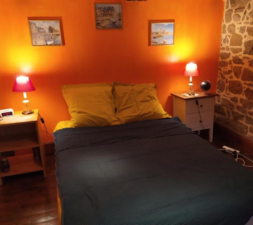 Photo of Bedroom in Lanhelin
