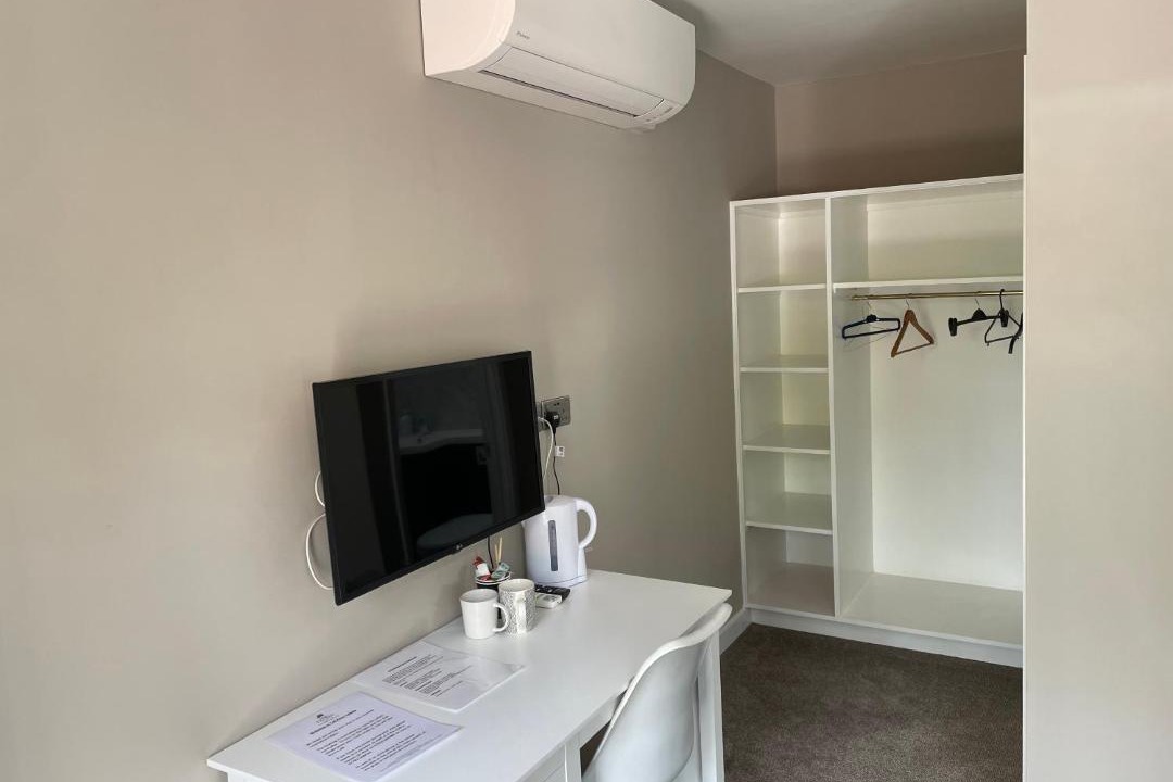 Photo of Others in Lulsgate Bottom