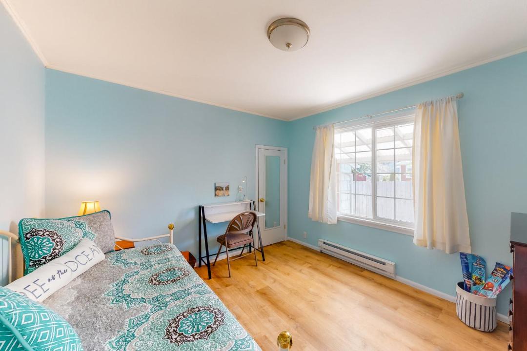 Photo of Bedroom in Waldport