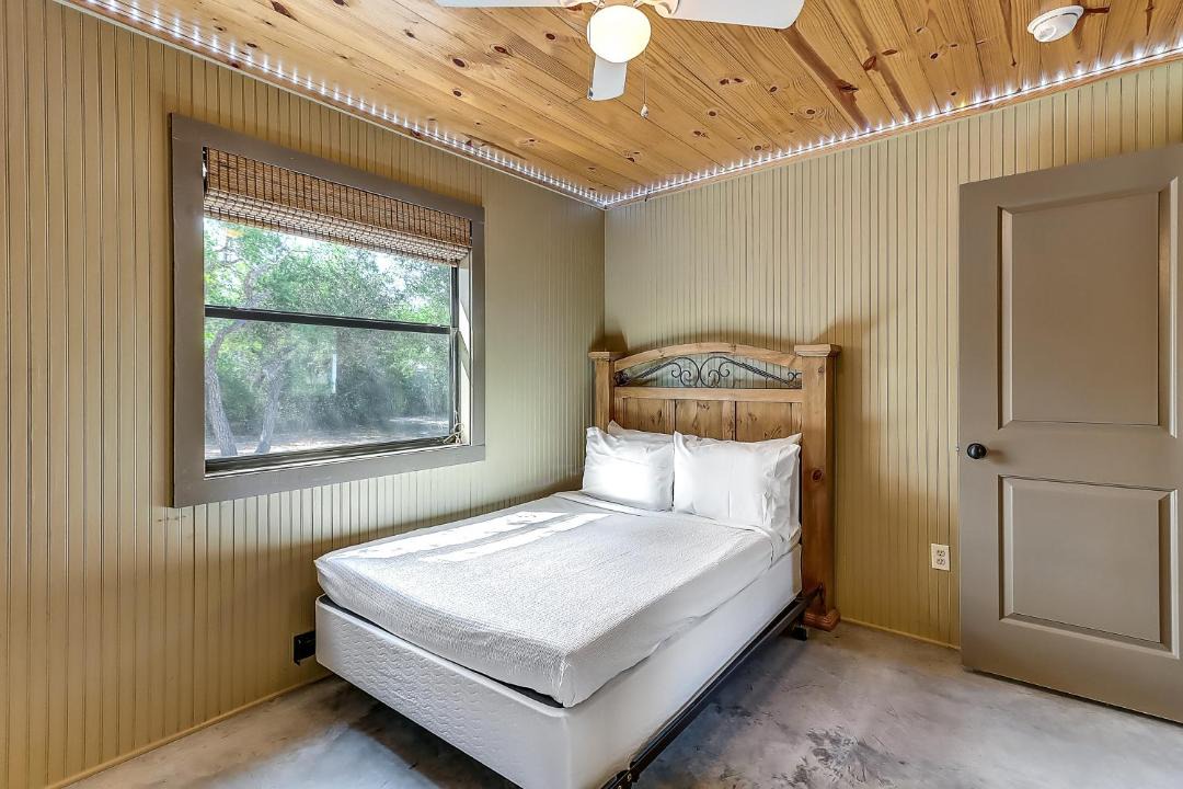Photo of Bedroom in Aransas Pass