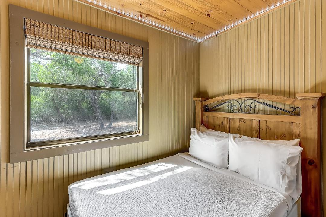 Photo of Bedroom in Aransas Pass