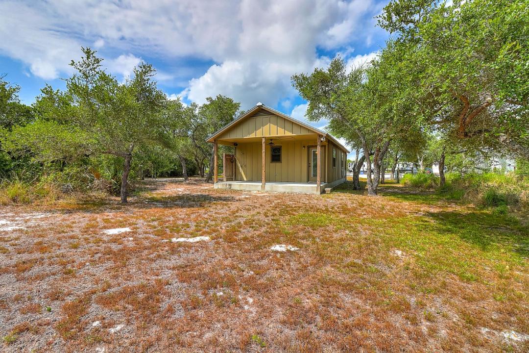 Photo of Buildings in Aransas Pass