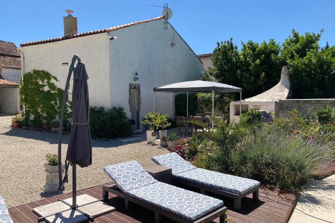 Photo of Others in Vervant