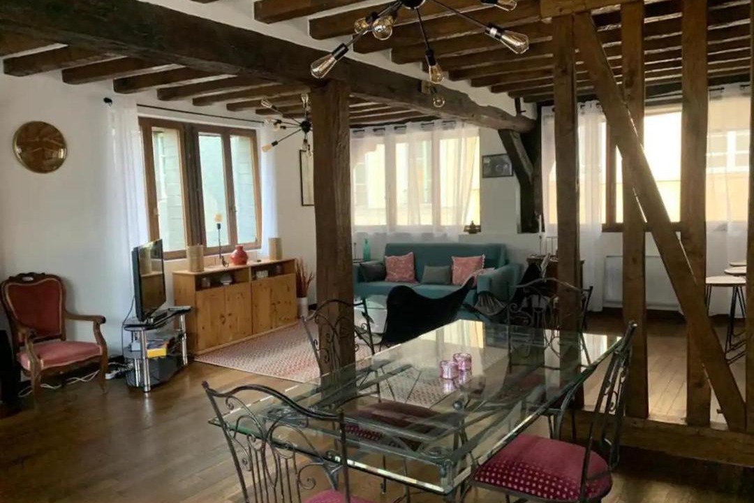 Photo of Livingroom in Rouen City Centre
