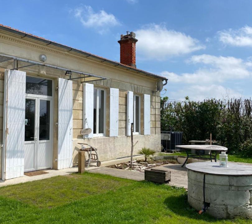 Photo of Buildings in Gaillan-en-Medoc