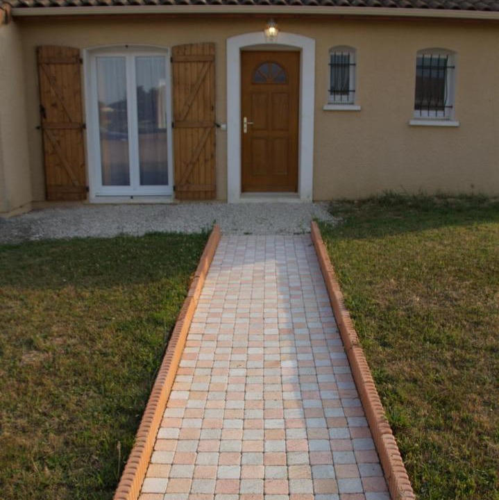 Photo of Others in Lavit