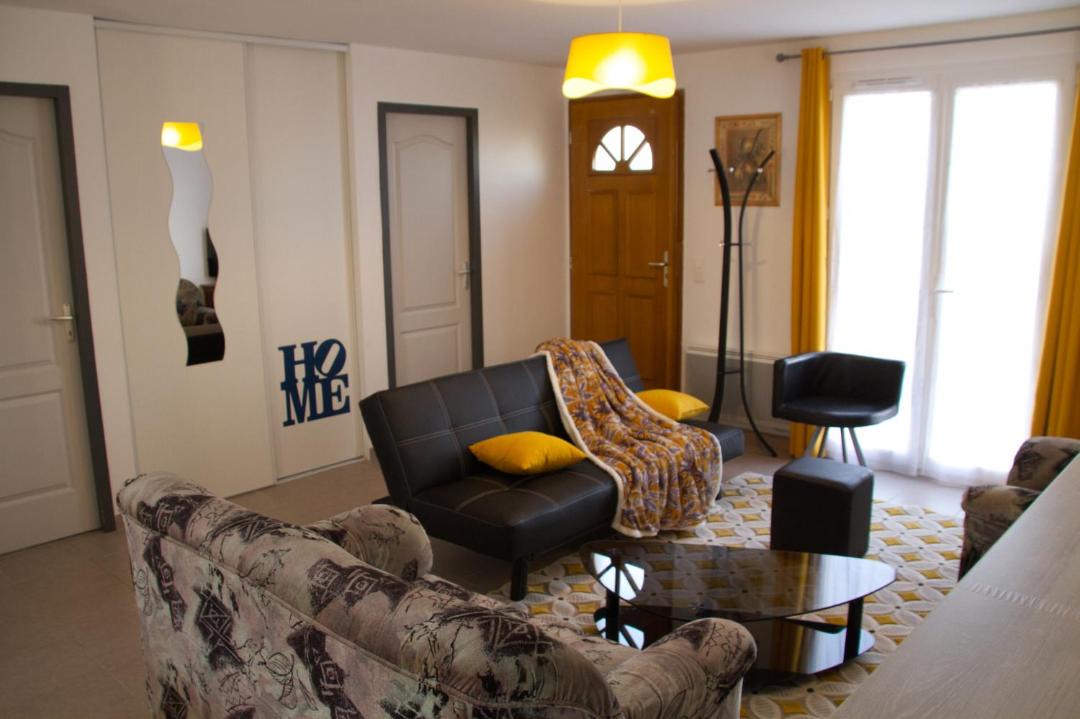 Photo of Others in Lavit