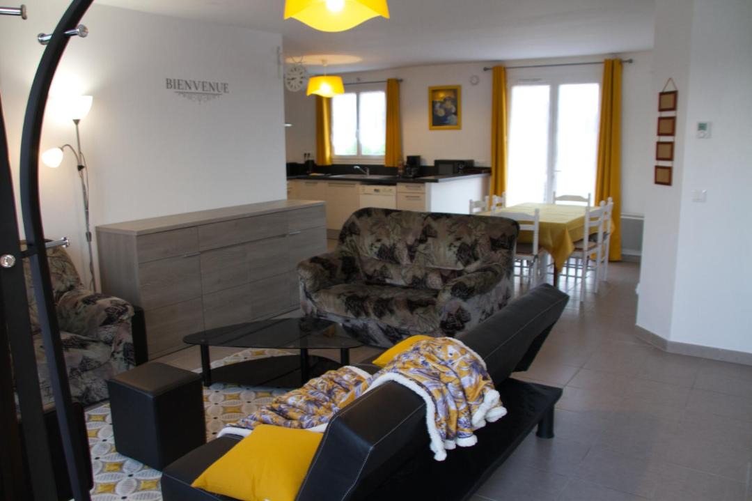 Photo of Others in Lavit