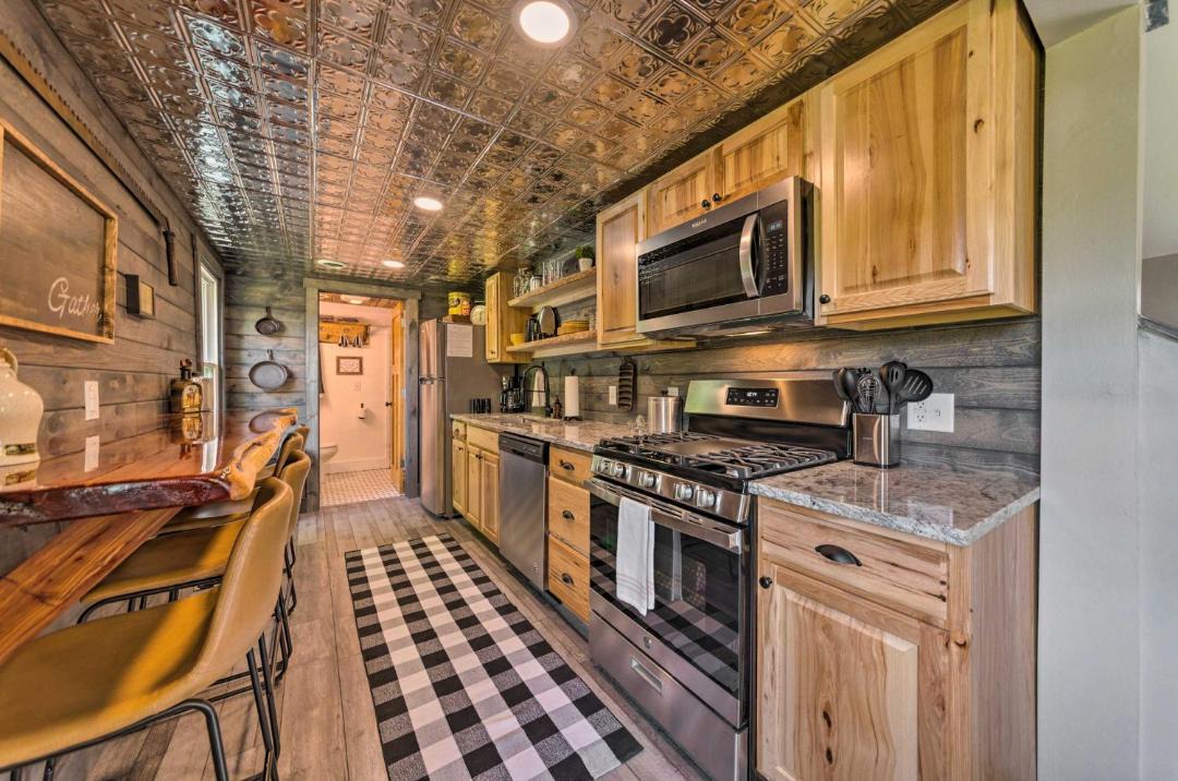 Photo of Others in Defiance