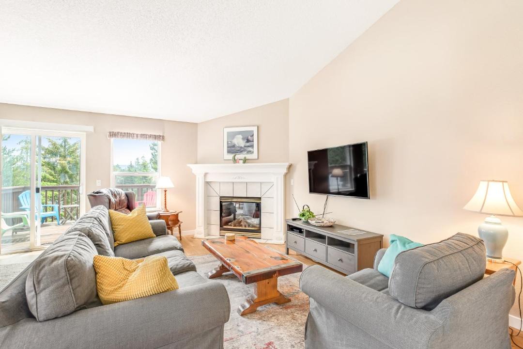 Photo of Others in Nehalem