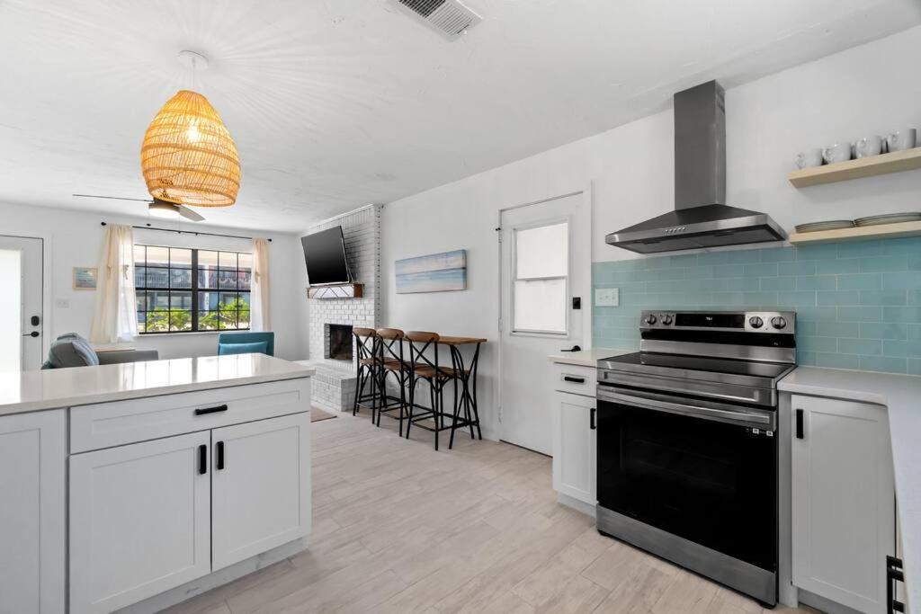 Photo of Kitchen in El Centro Beach