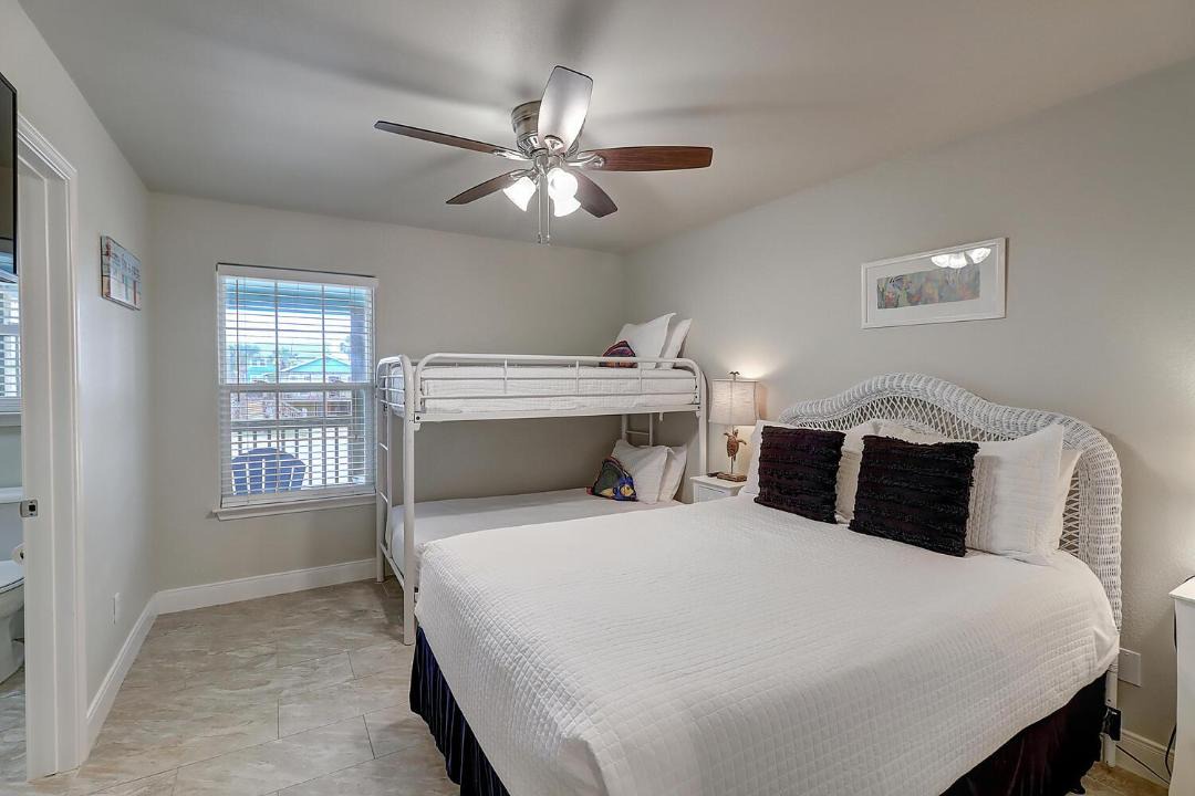 Photo of Others in Leeward Sands