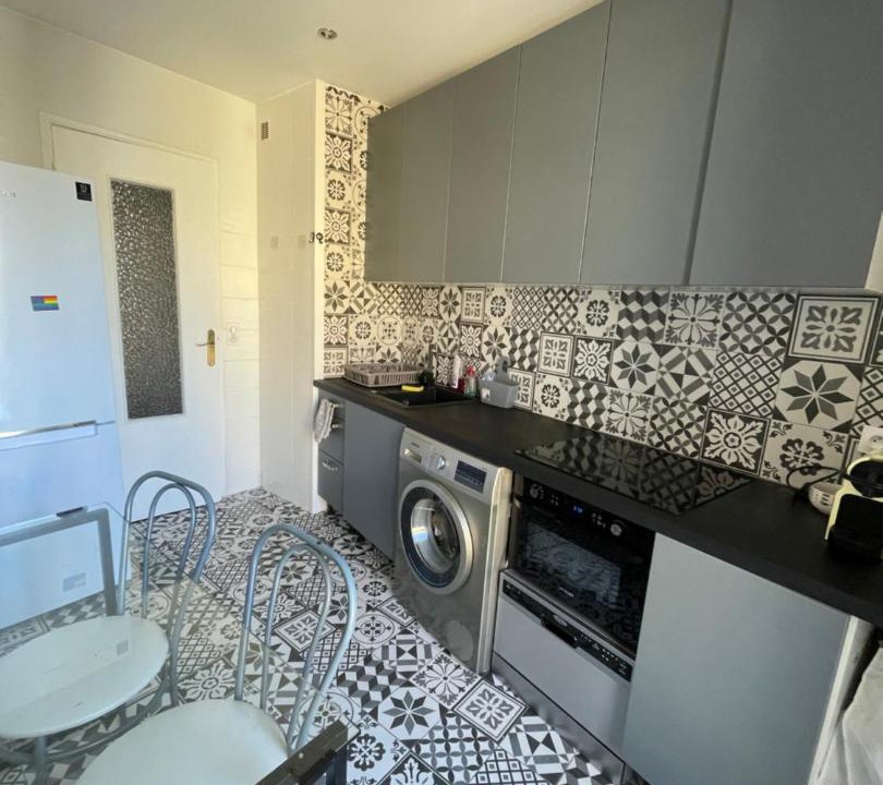 Photo of Others in Vernier