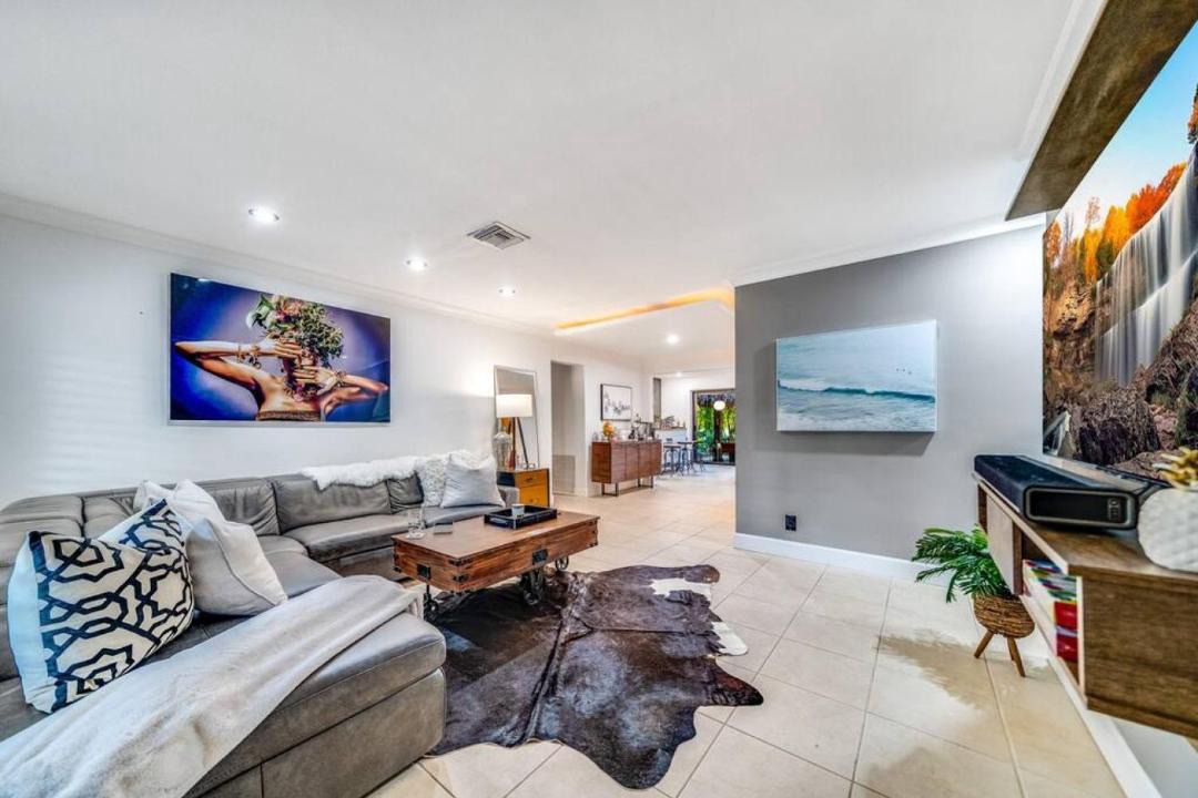 Photo of Others in Wilton Manors