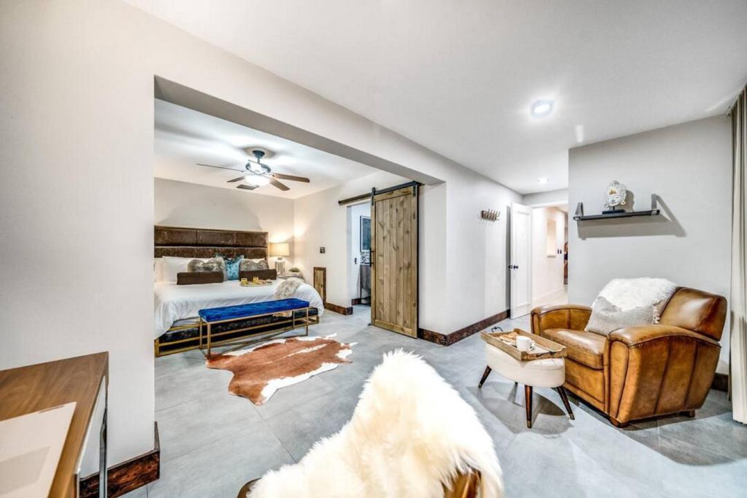 Photo of Others in Wilton Manors