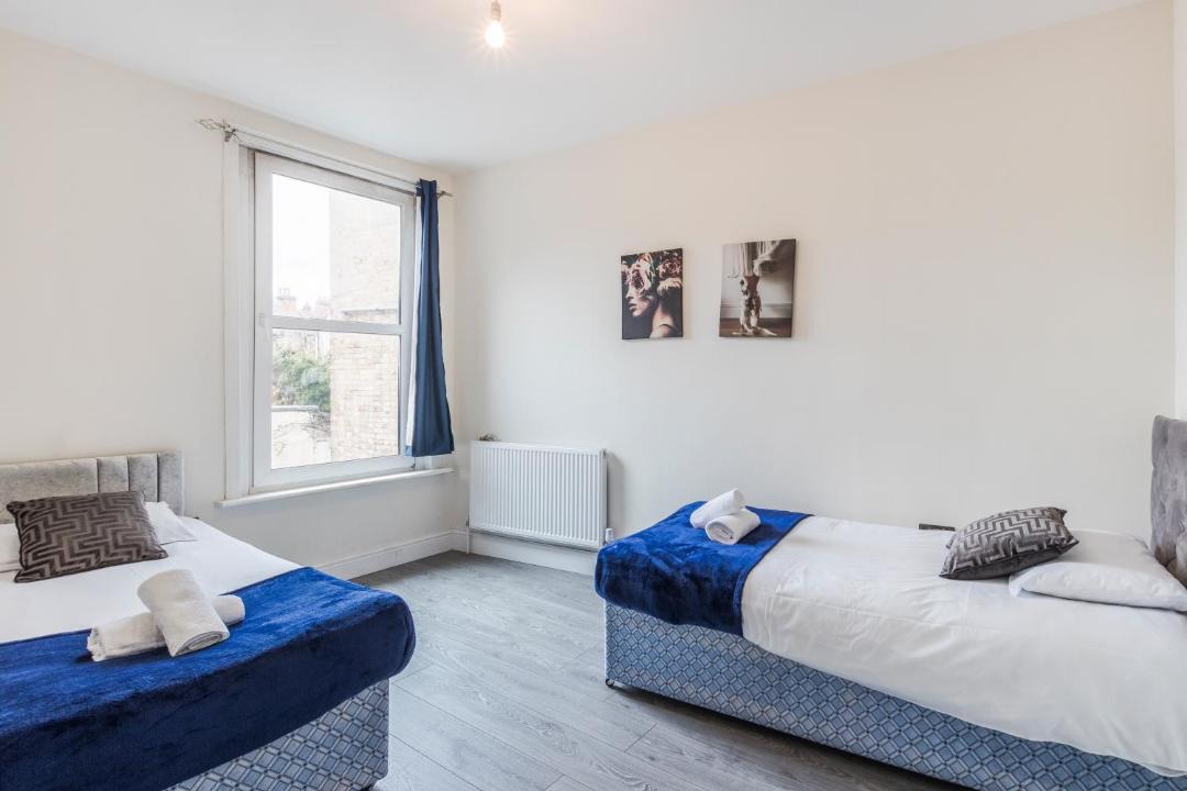 Photo of Others in Waddon