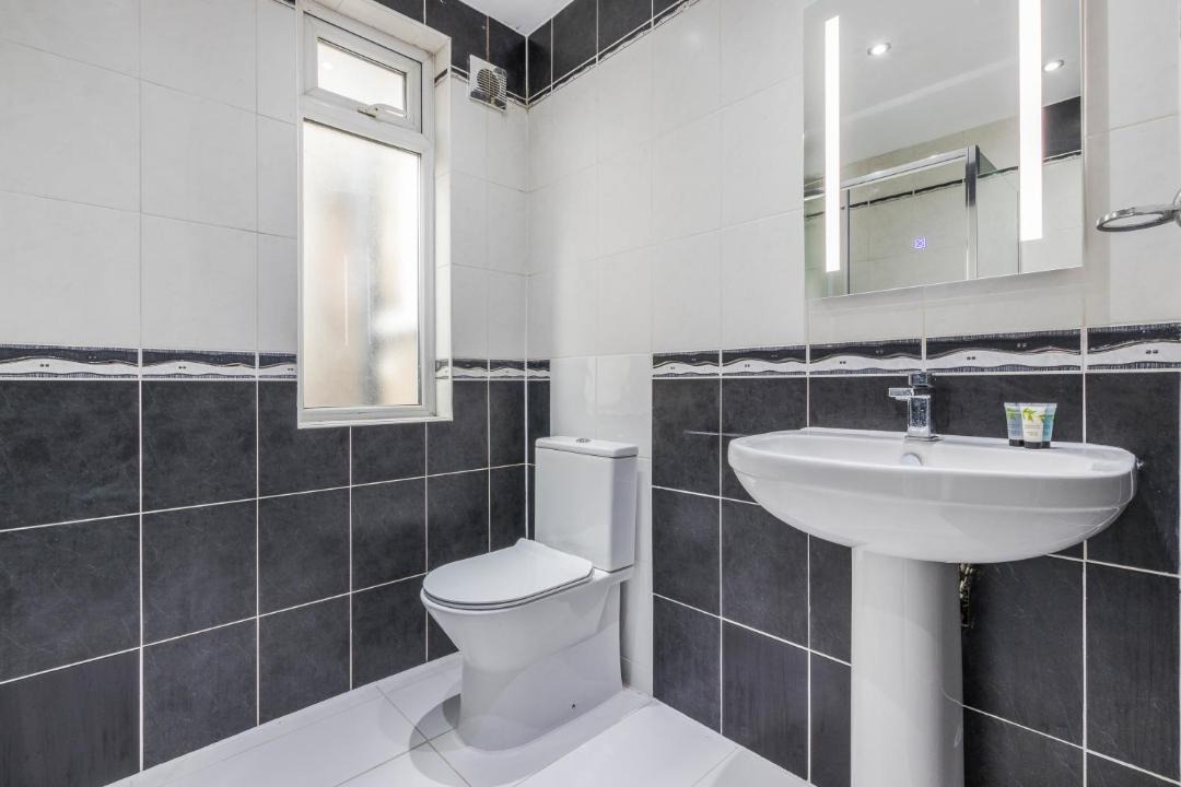 Photo of Bathroom in Waddon