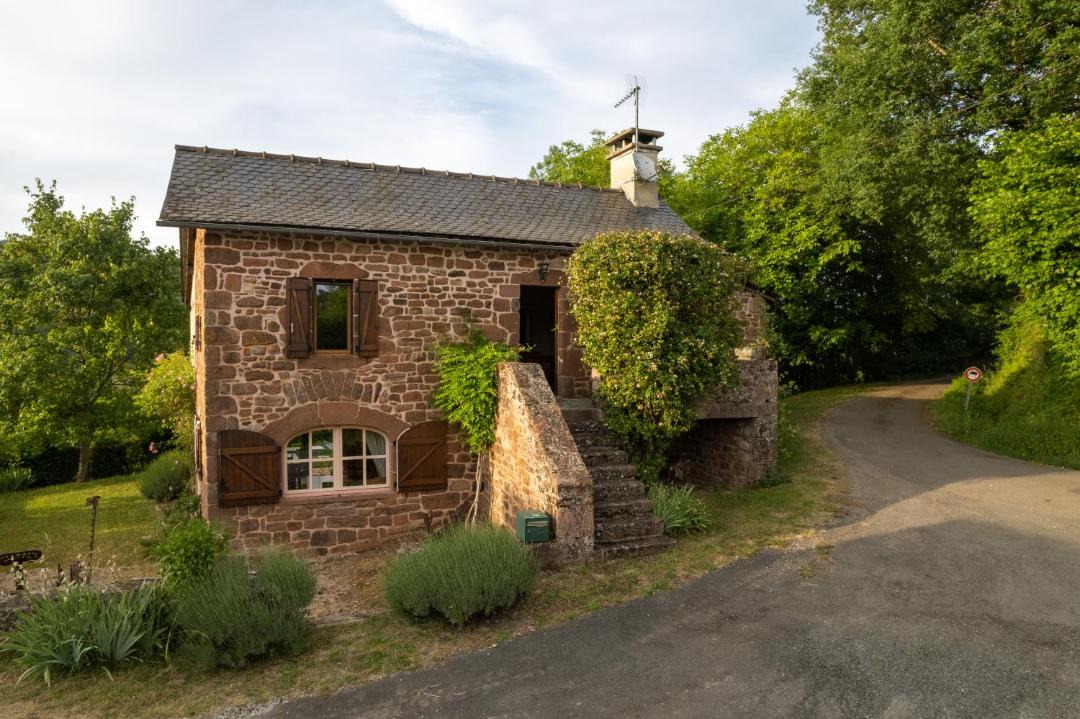 Photo of Buildings in Mouret