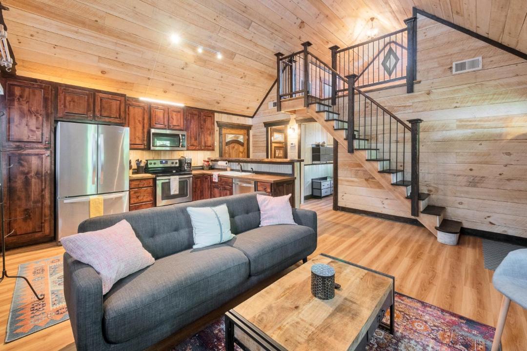 Photo of Others in Rising Fawn