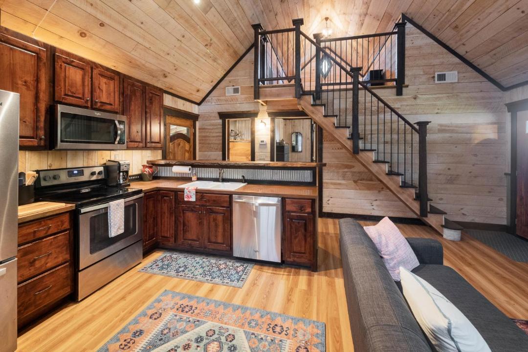 Photo of Others in Rising Fawn