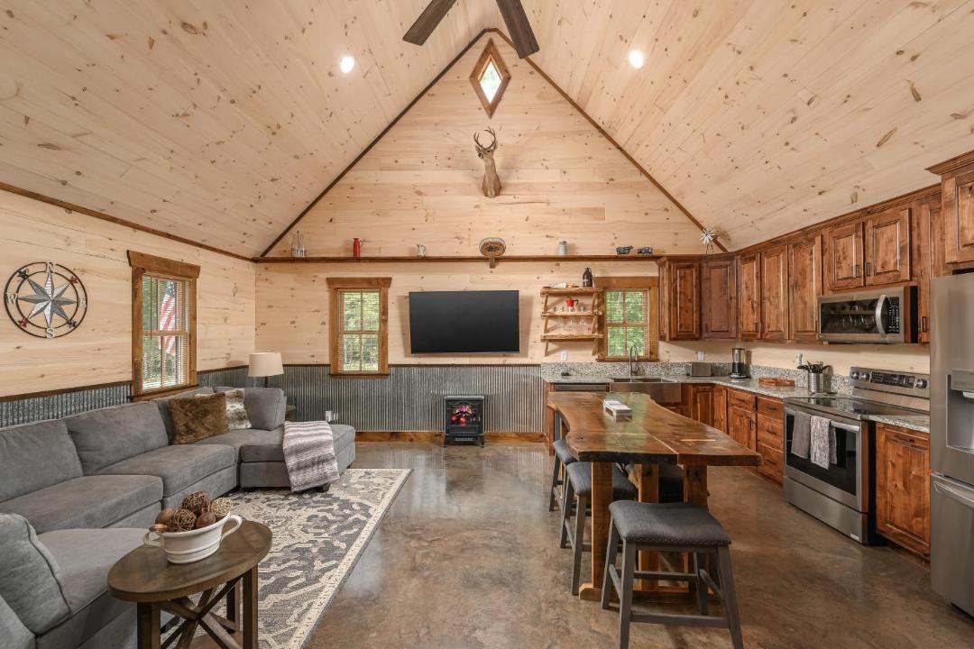 Photo of Livingroom in Rising Fawn