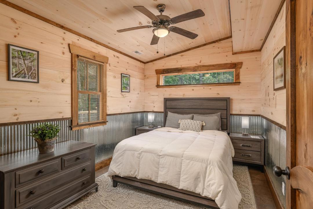 Photo of Bedroom in Rising Fawn