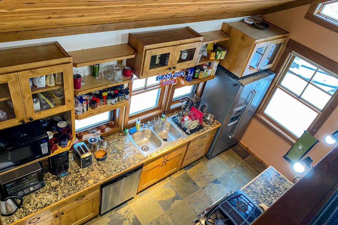 Photo of Others in Victor