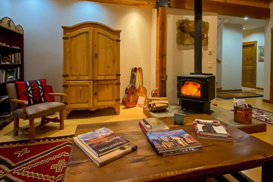 Photo of Livingroom in Victor