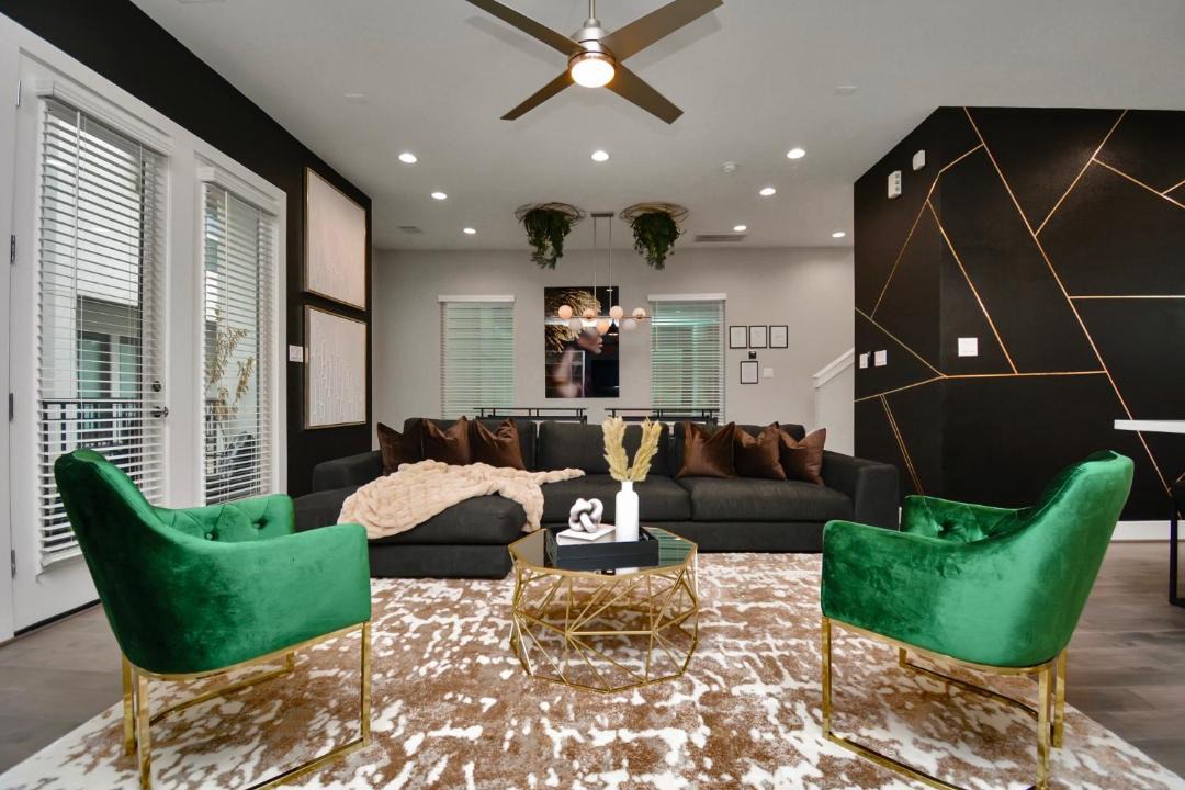 Photo of Livingroom in Northside