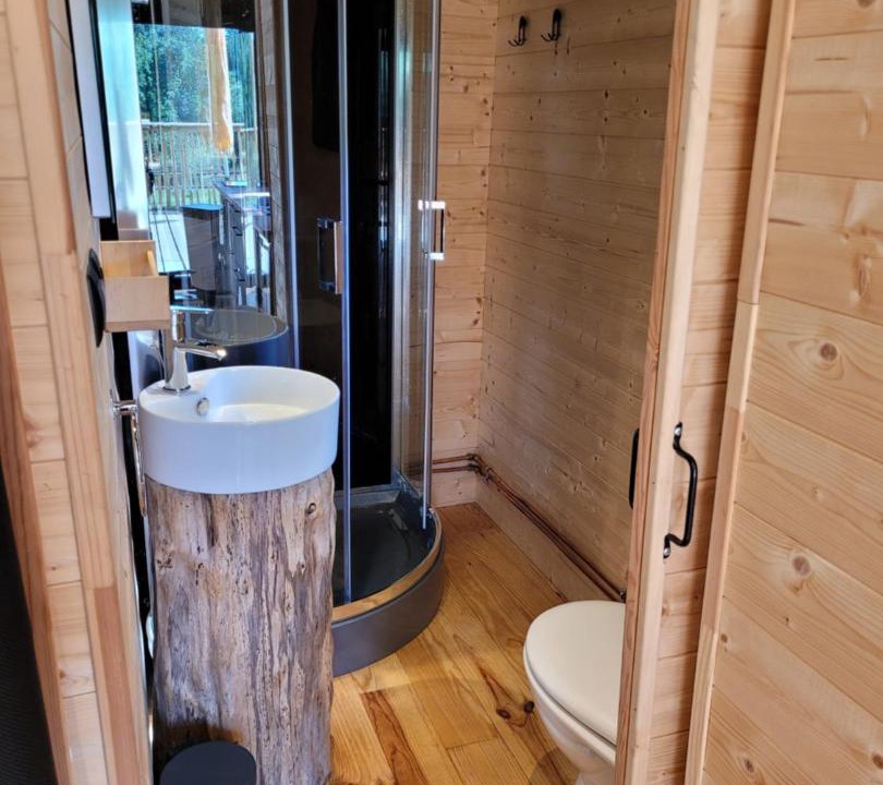 Photo of Bathroom in Morainville-Jouveaux