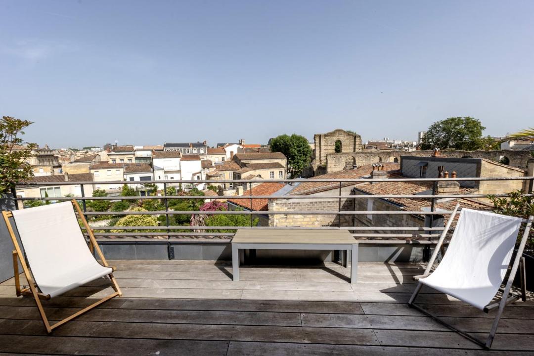 Photo of Patio Balcony in Saint Seurin - Fondaudege