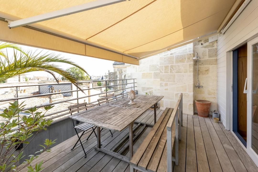 Photo of Patio Balcony in Saint Seurin - Fondaudege