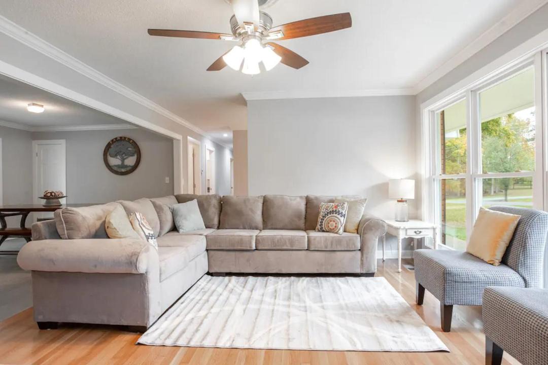 Photo of Livingroom in Graysville