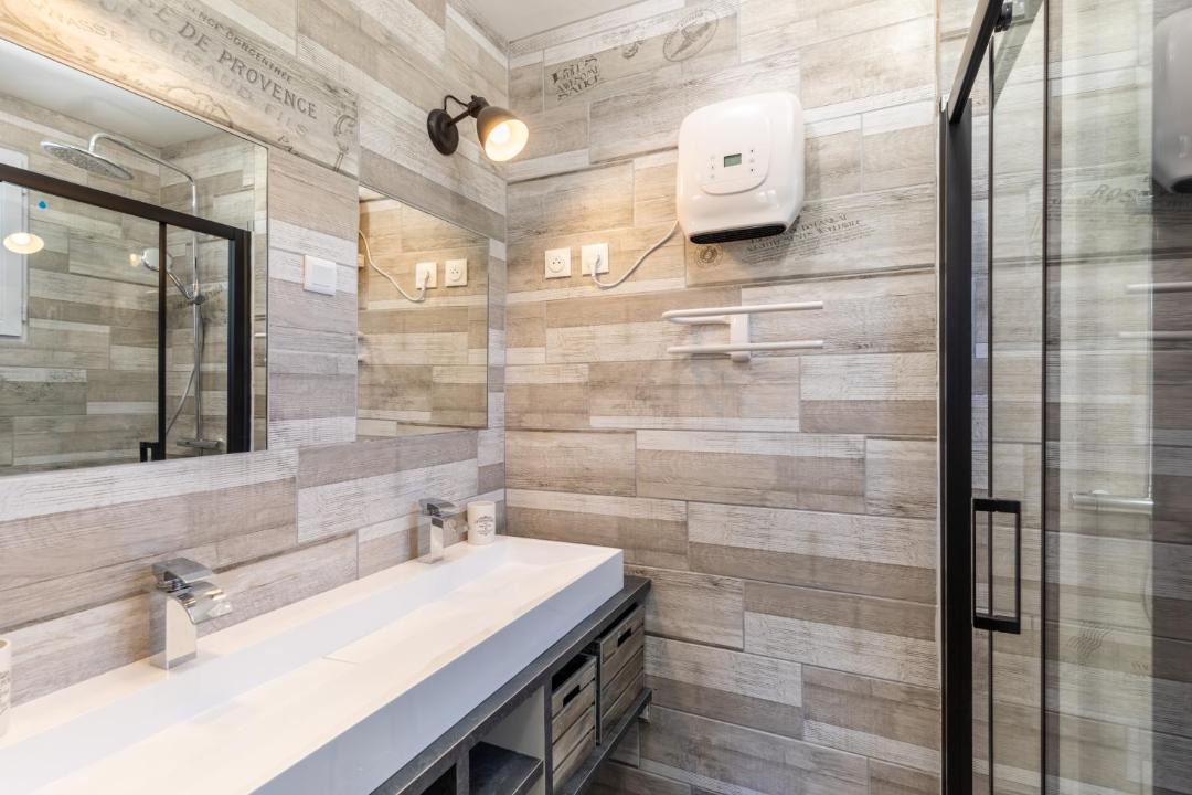 Photo of Others in Pougnadoresse