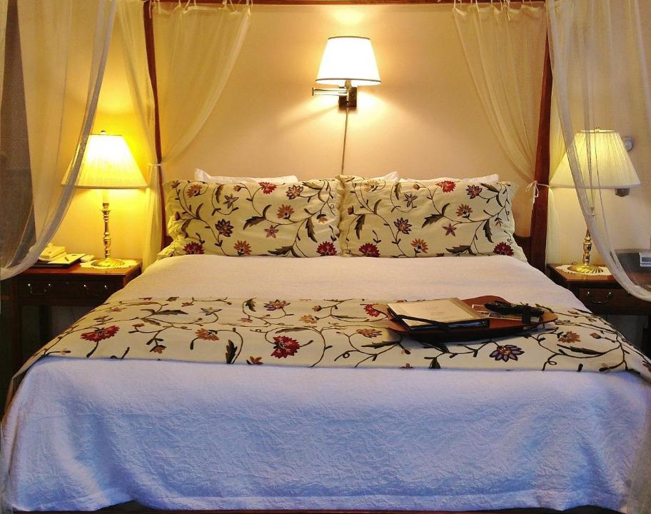 Photo of Others in Lee