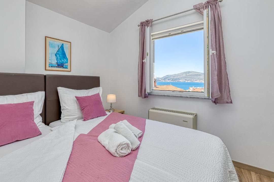Photo of Bedroom in Okrug Gornji