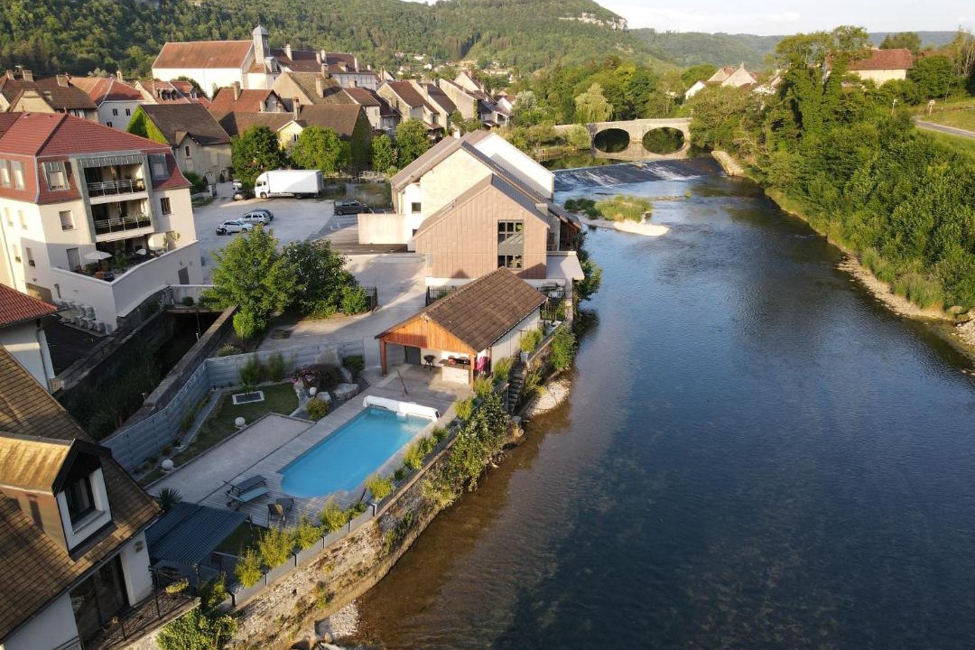 Photo of Others in Ornans