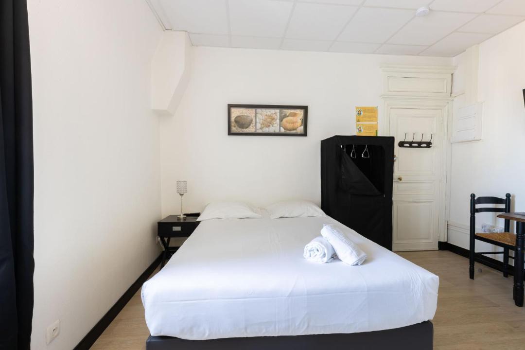 Photo of Bedroom in Seigy