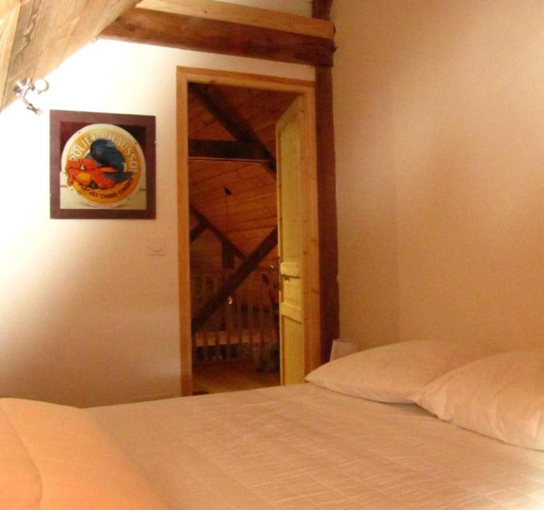 Photo of Bedroom in Chaumeil