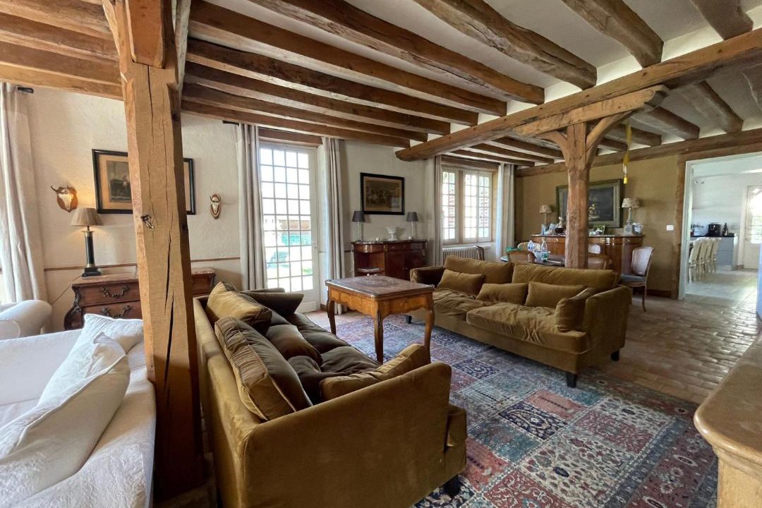 Photo of Others in Isdes