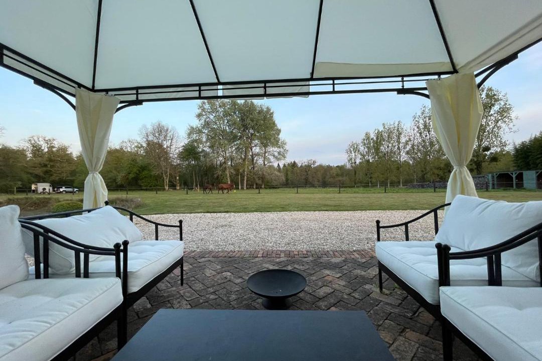 Photo of Others in Isdes