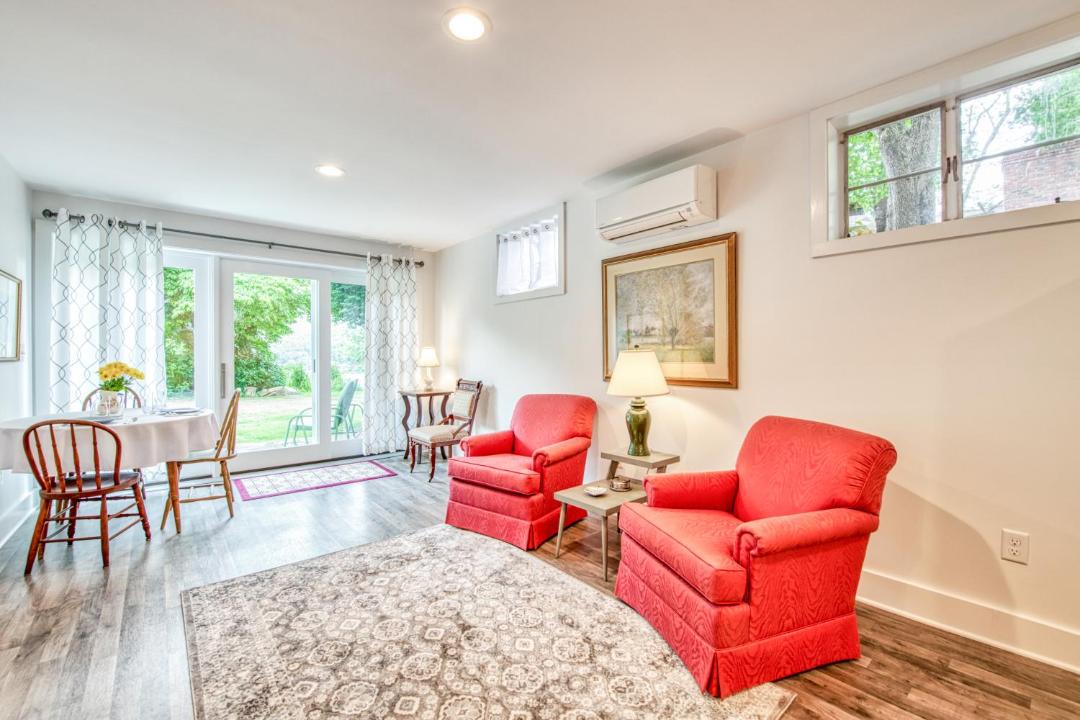Photo of Livingroom in Lake Junaluska