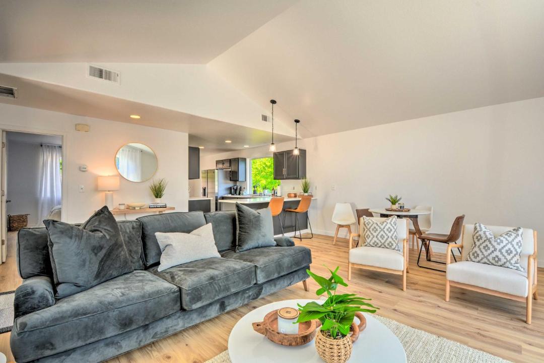 Photo of Livingroom in Grants Pass