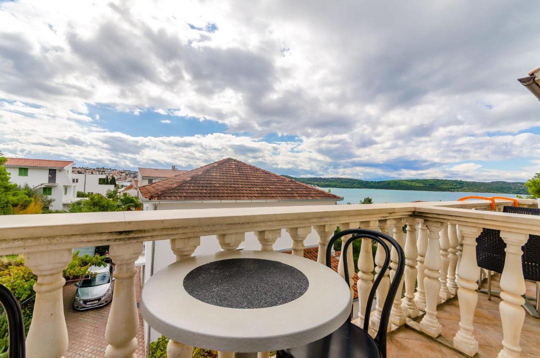 Photo of Patio Balcony in Okrug Gornji
