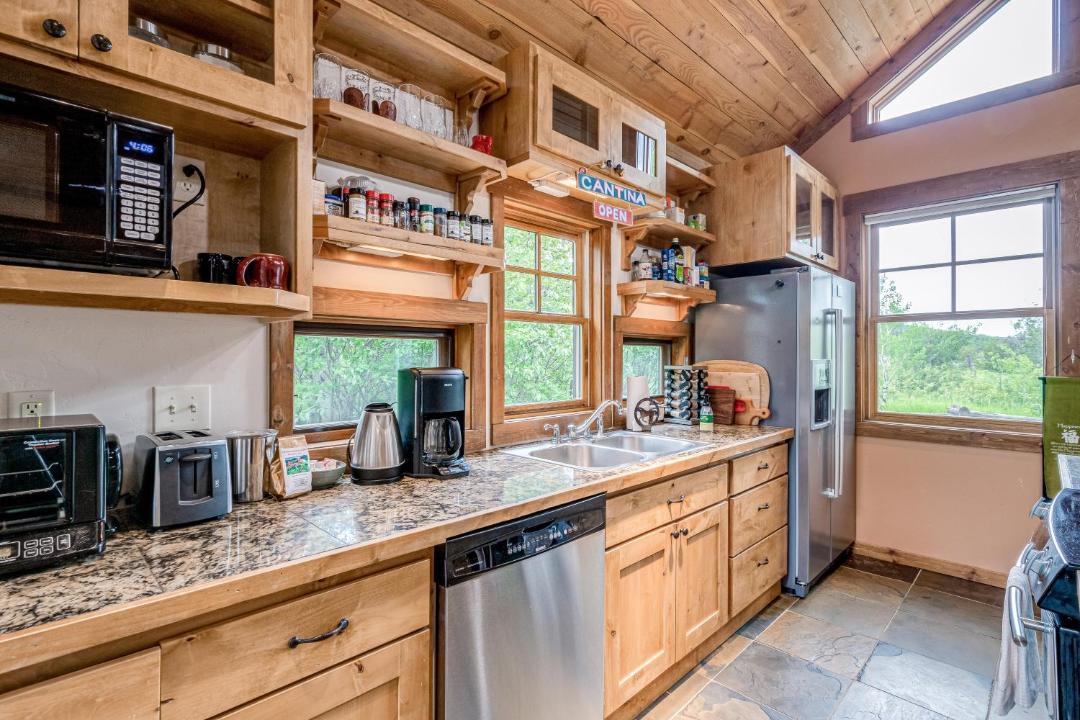 Photo of Others in Victor